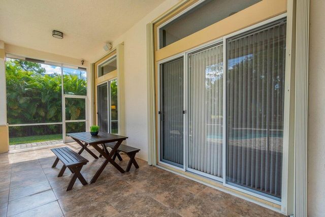 15522 Cypress Park Drive, Wellington, FL 33414
