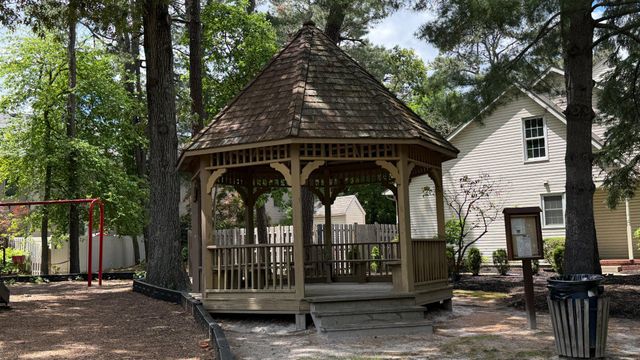 9 CRANBERRY CT, Marlton, NJ 08053
