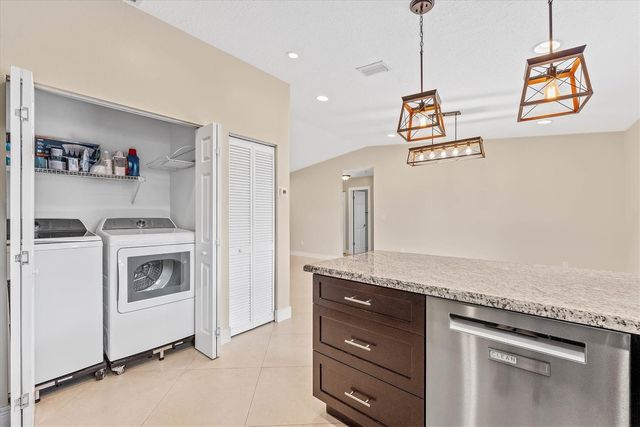 11288 SW 59th Court ., Cooper City, FL 33330