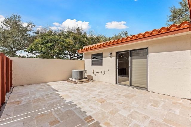 11288 SW 59th Court ., Cooper City, FL 33330