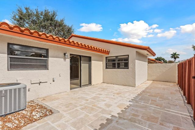 11288 SW 59th Court ., Cooper City, FL 33330