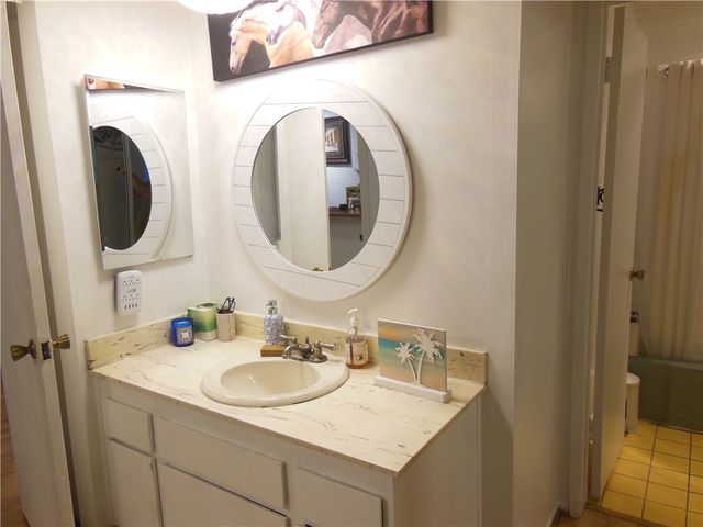 23515 Lyons Avenue 116, Valencia, CA 91355