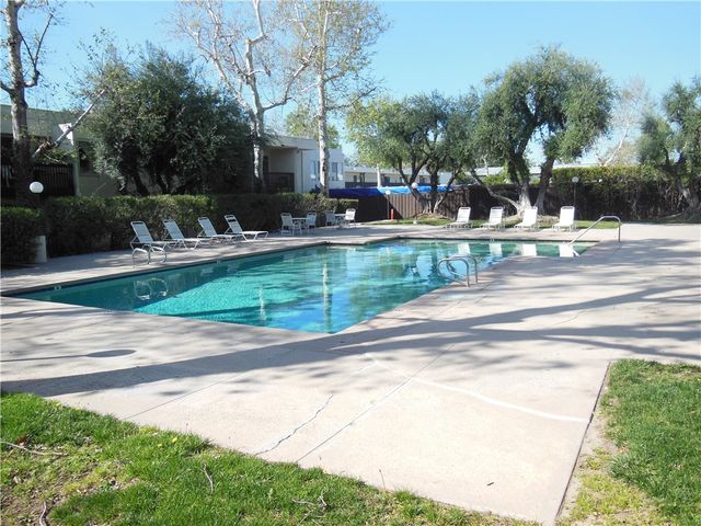 23515 Lyons Avenue 116, Valencia, CA 91355