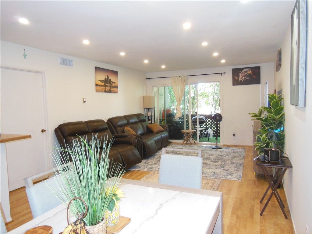 23515 Lyons Avenue 116, Valencia, CA 91355