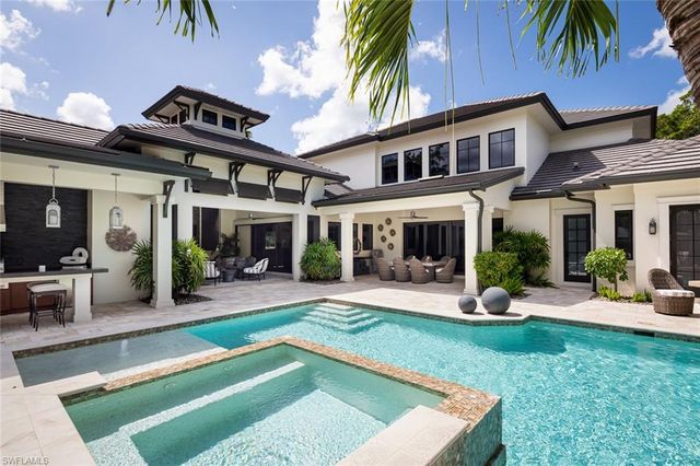 3170 Crayton RD, Naples, FL 34103