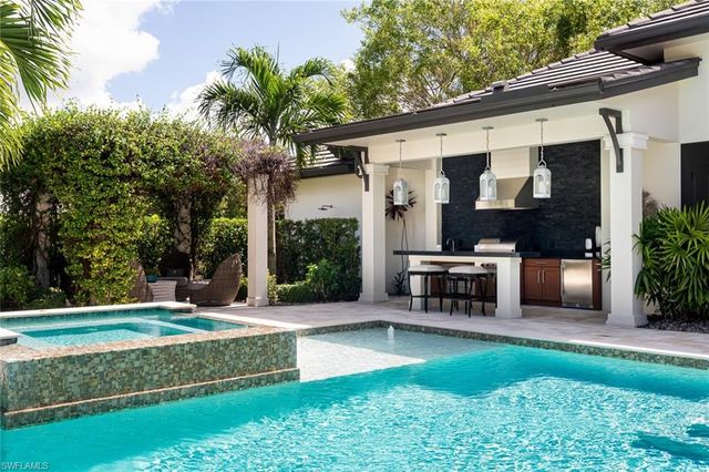 3170 Crayton RD, Naples, FL 34103