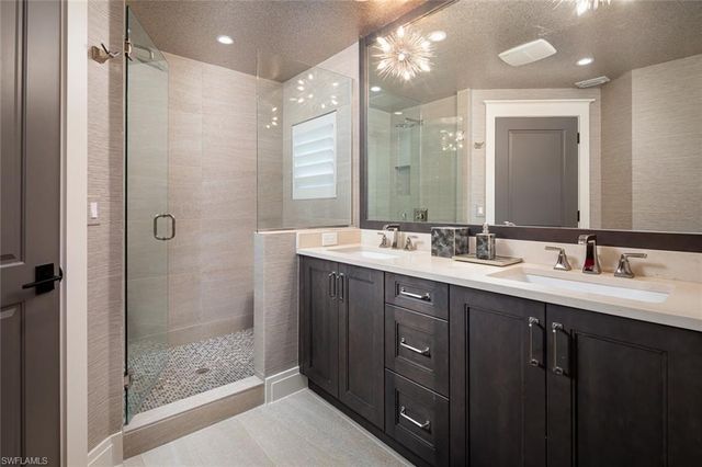3170 Crayton RD, Naples, FL 34103