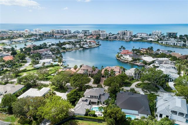 3170 Crayton RD, Naples, FL 34103