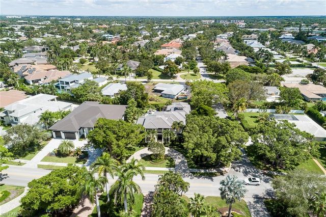 3170 Crayton RD, Naples, FL 34103