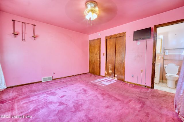 2300 Quinn Dr, Louisville, KY 40216