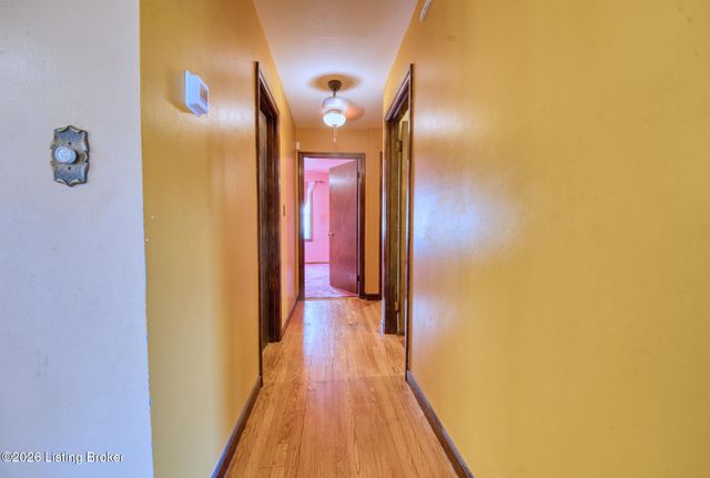2300 Quinn Dr, Louisville, KY 40216