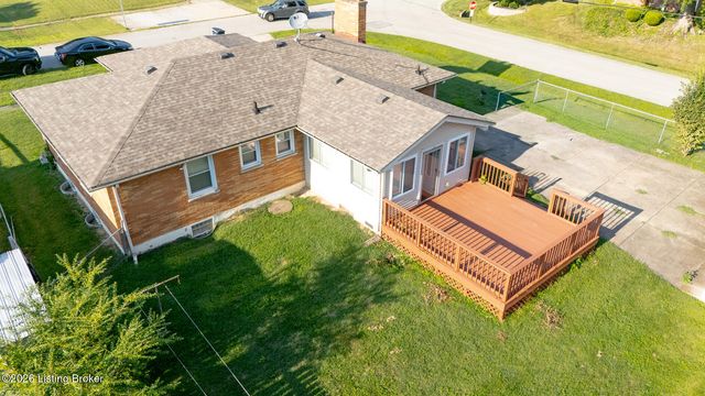 2300 Quinn Dr, Louisville, KY 40216