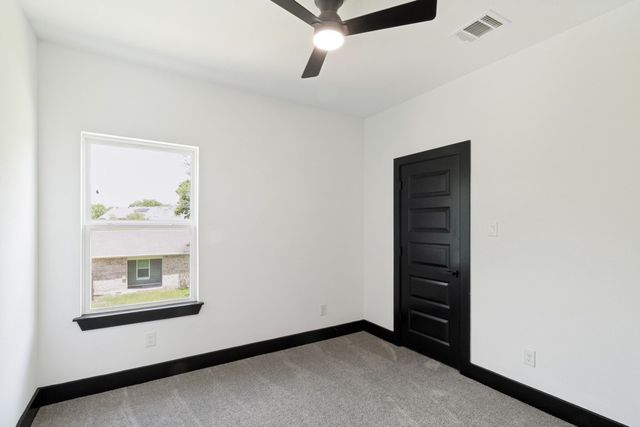 2420 Starks Avenue, Dallas, TX 75215