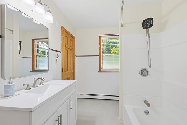 14 Terra Lane, Hudson, NH 03051