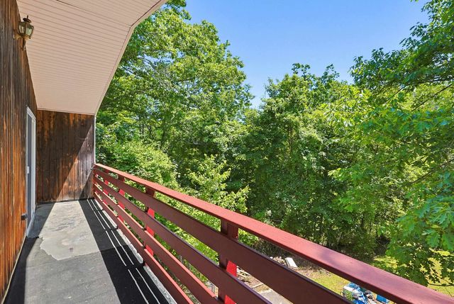 14 Terra Lane, Hudson, NH 03051