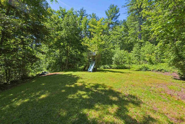 14 Terra Lane, Hudson, NH 03051