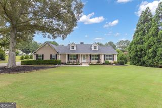 61 Strong Road, Newnan, GA 30263