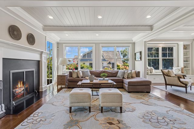 11 Edgewater Hillside, Westport, CT 06880