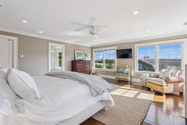 11 Edgewater Hillside, Westport, CT 06880