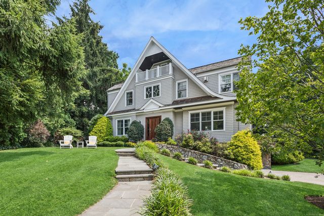 11 Edgewater Hillside, Westport, CT 06880