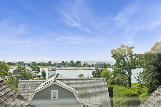 11 Edgewater Hillside, Westport, CT 06880