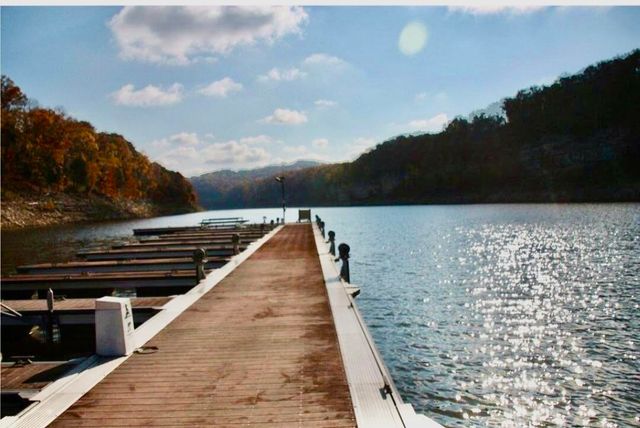 155 W Canterbury, Bronston, KY 42518