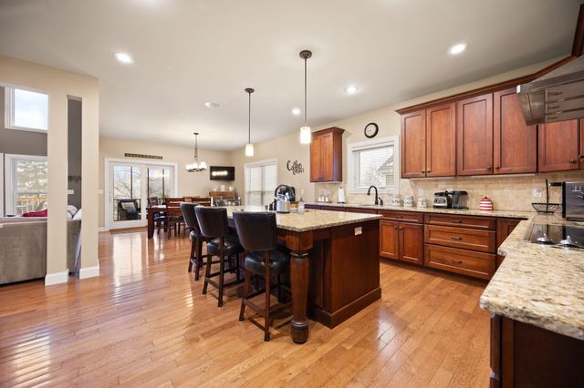 155 W Canterbury, Bronston, KY 42518