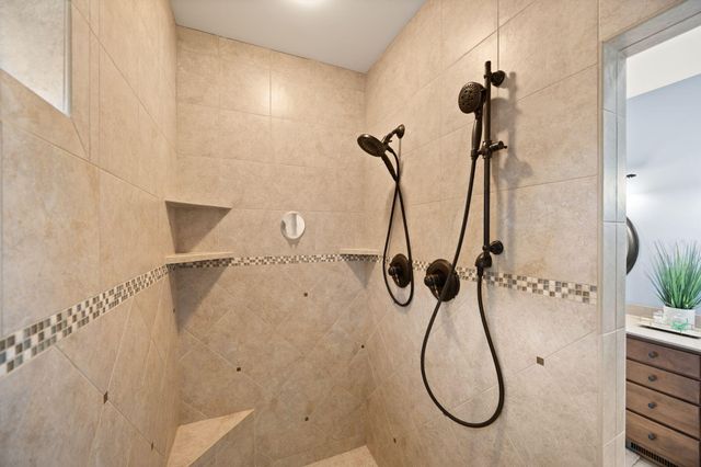 155 W Canterbury, Bronston, KY 42518