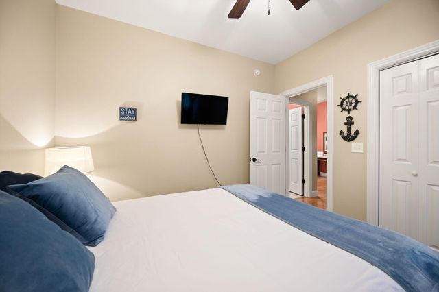 155 W Canterbury, Bronston, KY 42518