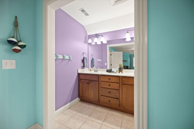 155 W Canterbury, Bronston, KY 42518