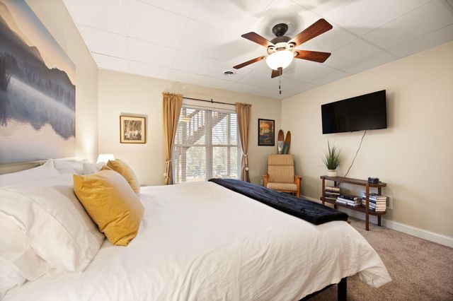 155 W Canterbury, Bronston, KY 42518