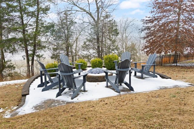 155 W Canterbury, Bronston, KY 42518