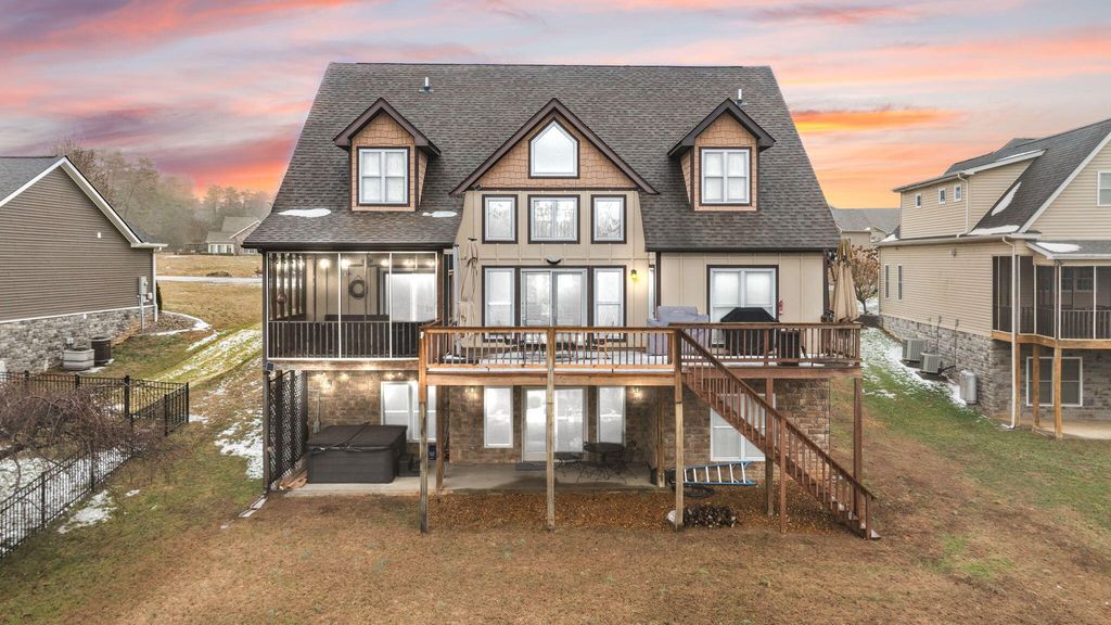 155 W Canterbury, Bronston, KY 42518