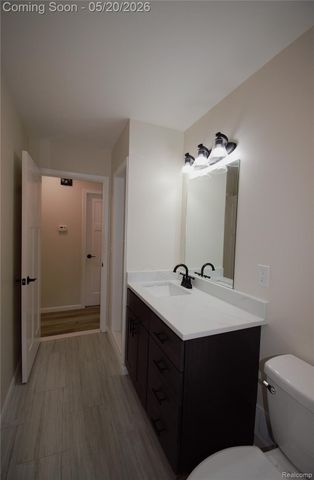 58085 DULWICH, Washington Township, MI 48094