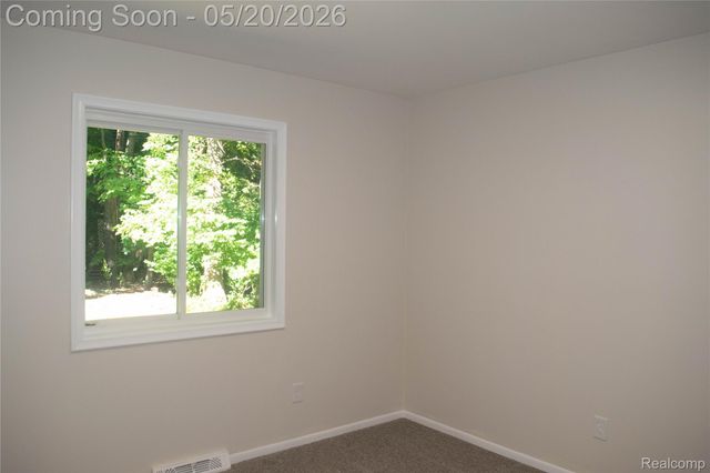 58085 DULWICH, Washington Township, MI 48094
