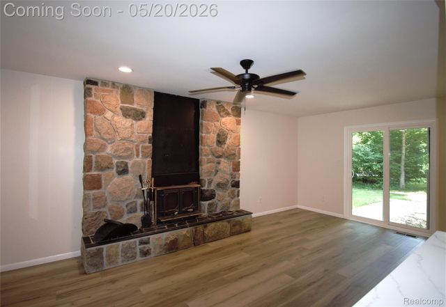 58085 DULWICH, Washington Township, MI 48094
