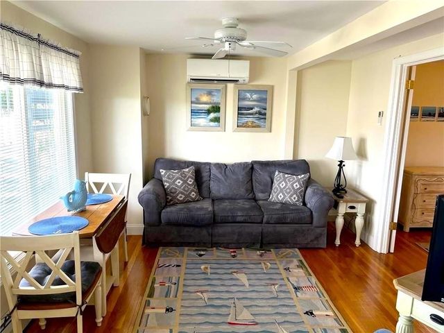249 Tuckerman Avenue 5, Middletown, RI 02842