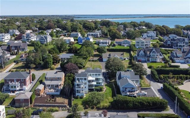 249 Tuckerman Avenue 5, Middletown, RI 02842