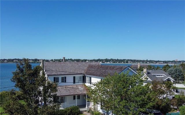 249 Tuckerman Avenue 5, Middletown, RI 02842