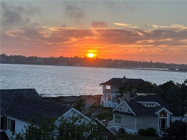 249 Tuckerman Avenue 5, Middletown, RI 02842