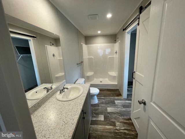 49 JUMP PL, Kearneysville, WV 25430