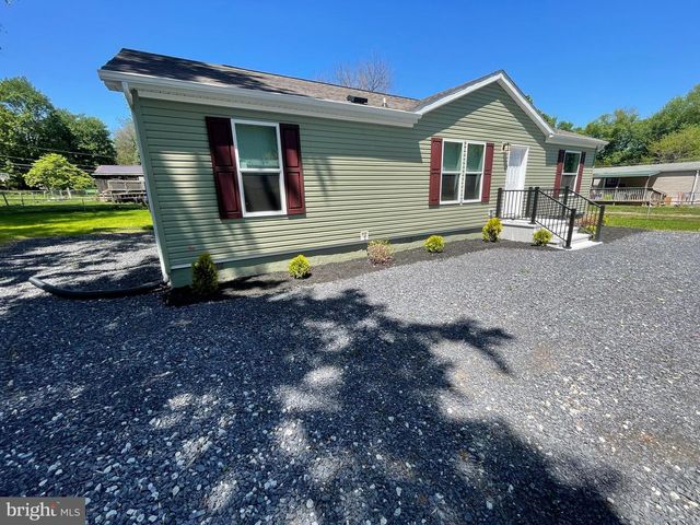 49 JUMP PL, Kearneysville, WV 25430