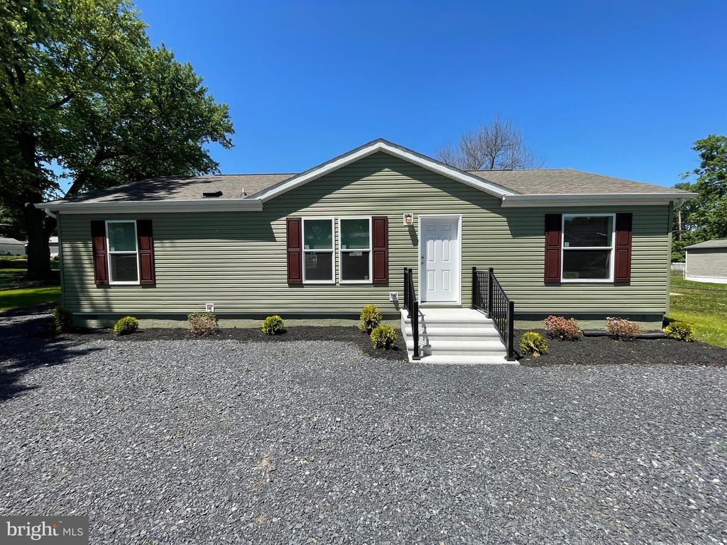 49 JUMP PL, Kearneysville, WV 25430