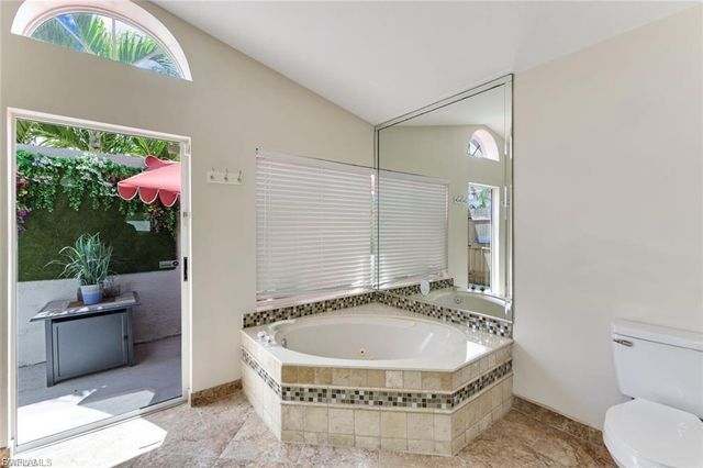 2013 Everest PKWY, Cape Coral, FL 33904