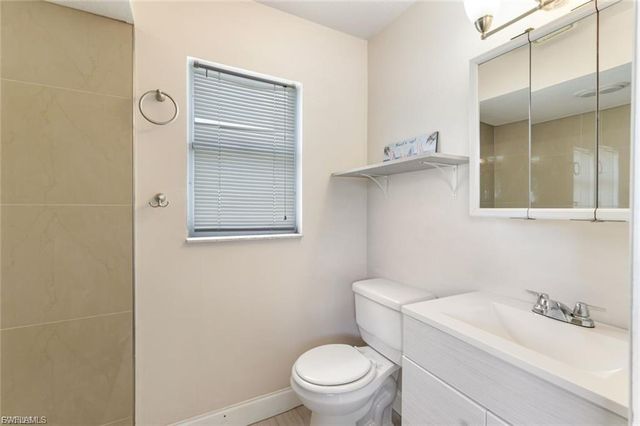 2013 Everest PKWY, Cape Coral, FL 33904