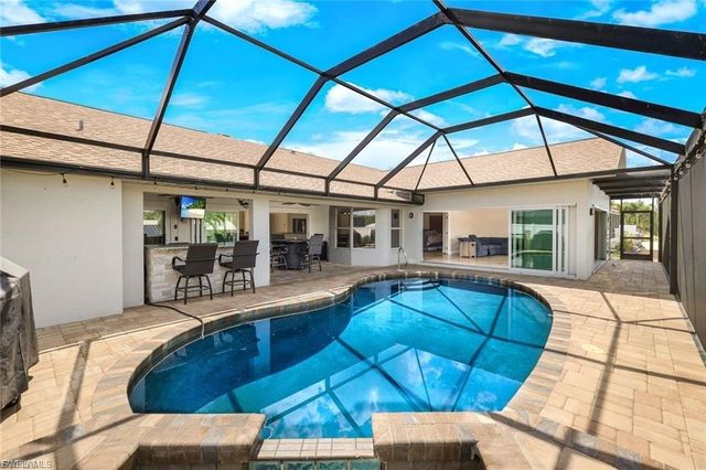 2013 Everest PKWY, Cape Coral, FL 33904