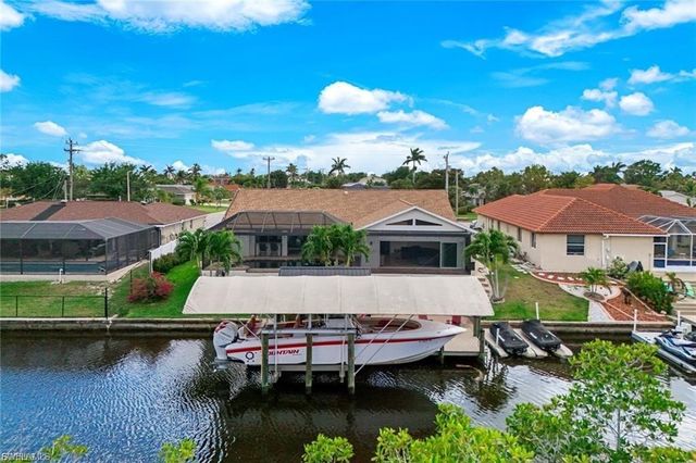 2013 Everest PKWY, Cape Coral, FL 33904