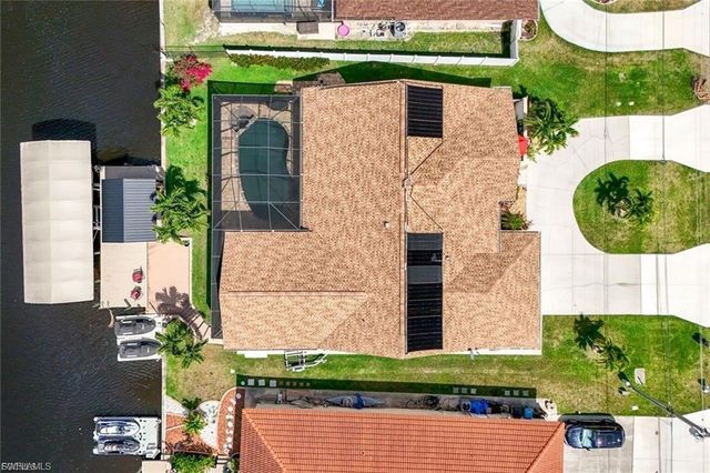2013 Everest PKWY, Cape Coral, FL 33904