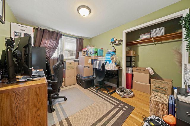 247 Howard St, Brockton, MA 02302