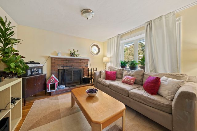 247 Howard St, Brockton, MA 02302